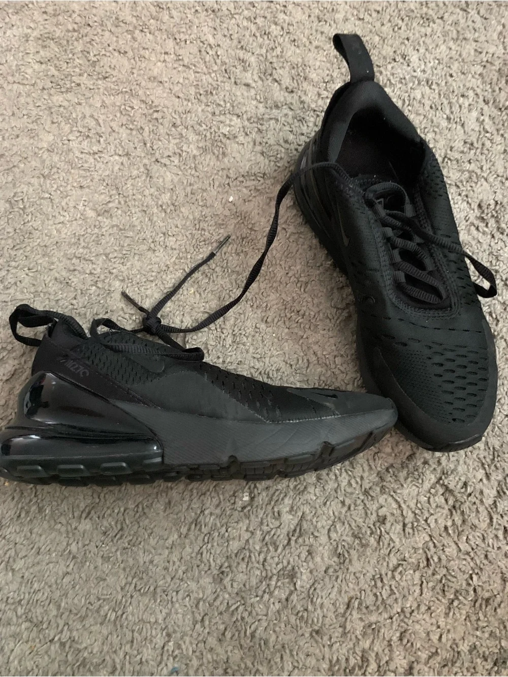 Nike Women’s air 720 Athletic Sneakers